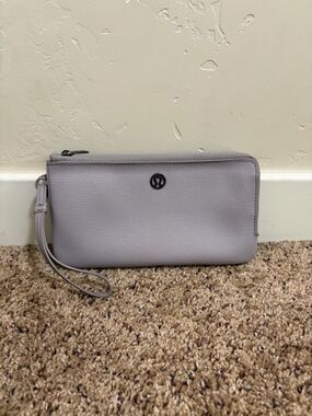 Lululemon Double Up Pouch Wristlet, Lavender Purple